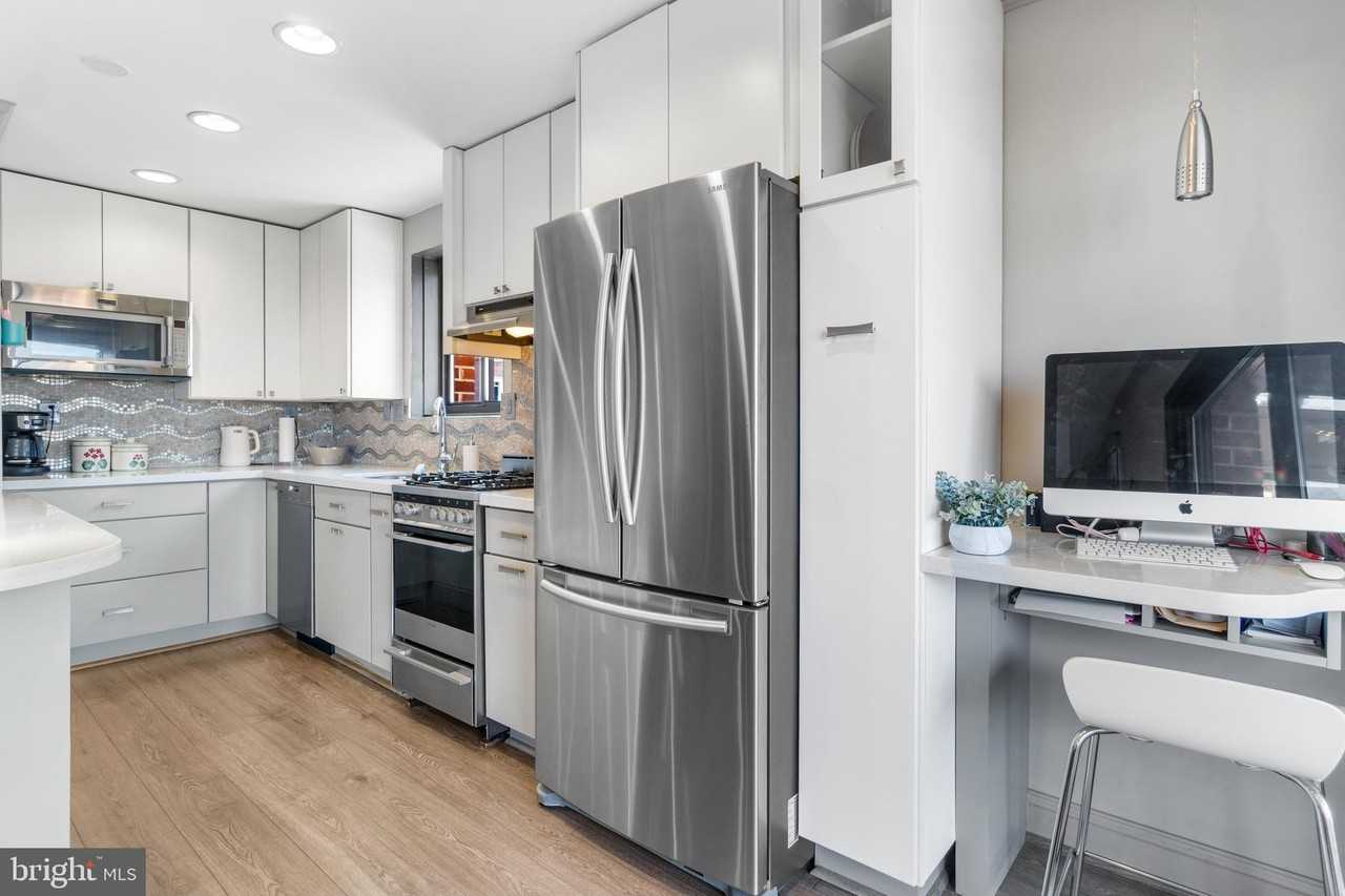 1593 N Colonial Ter Apt 306-X - Photo 6 of 18