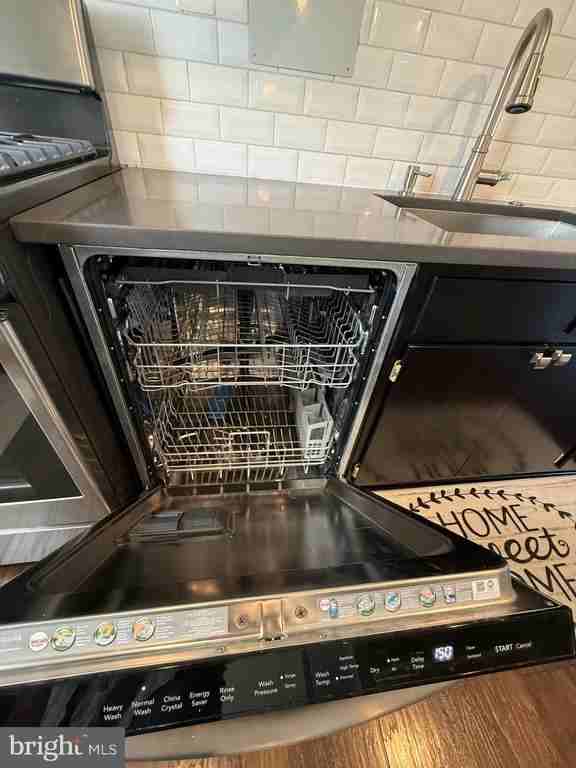 5079 Macnamara Dr - Photo 6 of 45