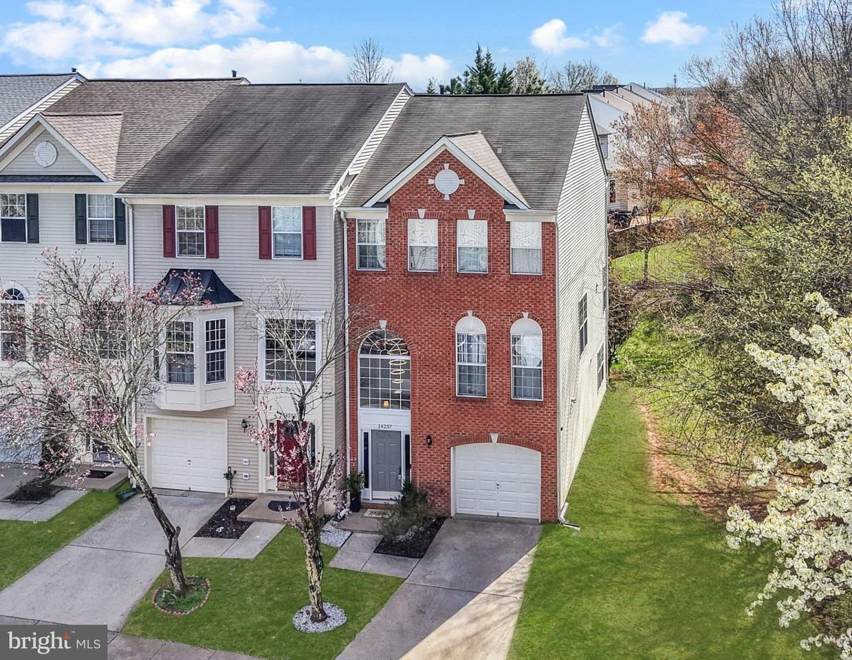 14257 Hunters Run Way - Photo 2 of 48