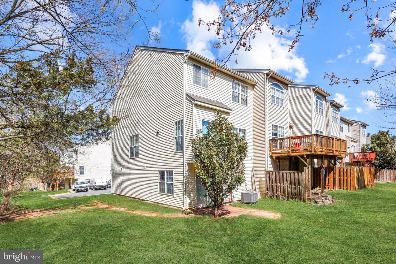 14257 Hunters Run Way - Photo 4 of 48