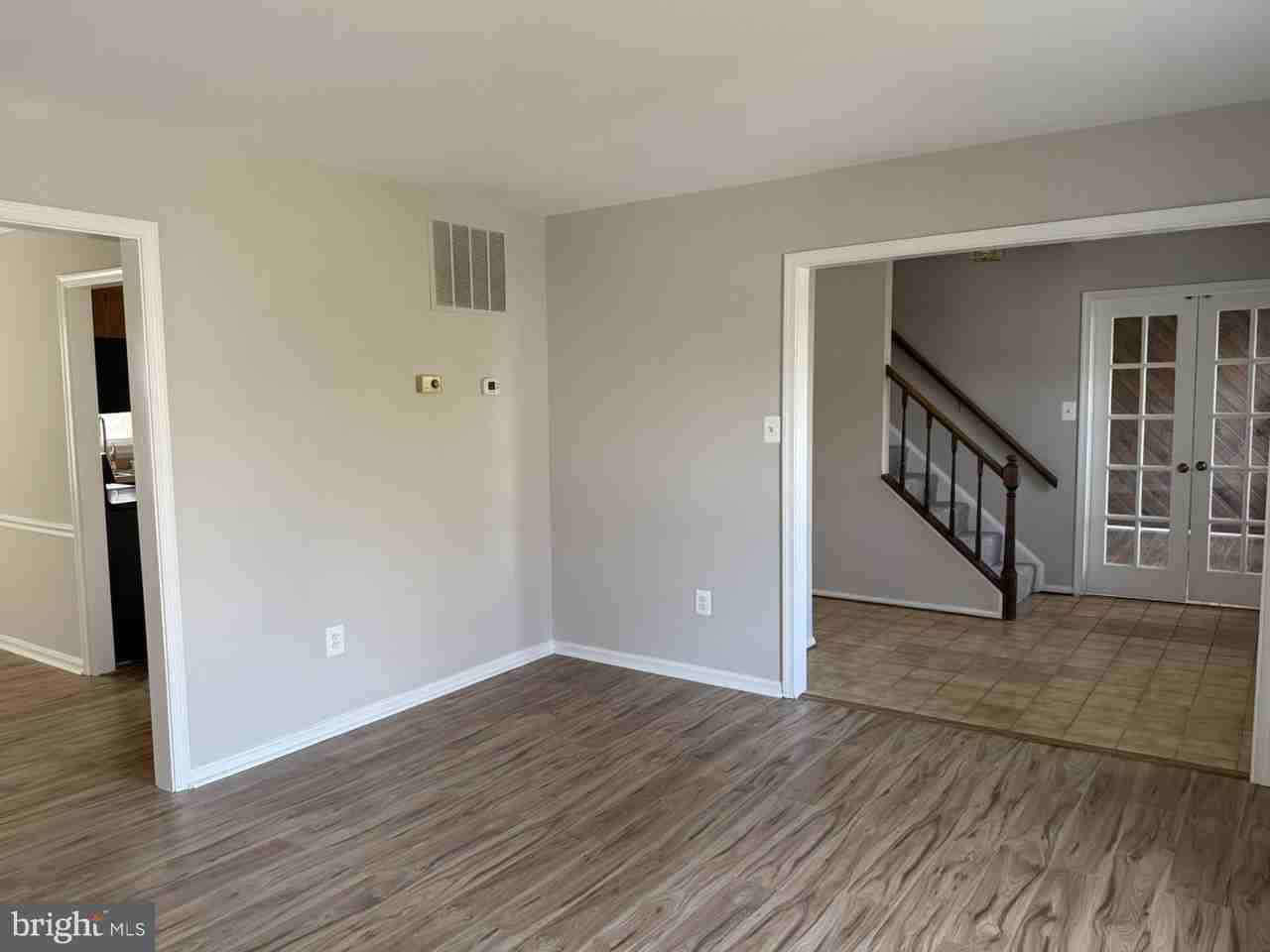 8659 Bannerwood Dr - Photo 5 of 33