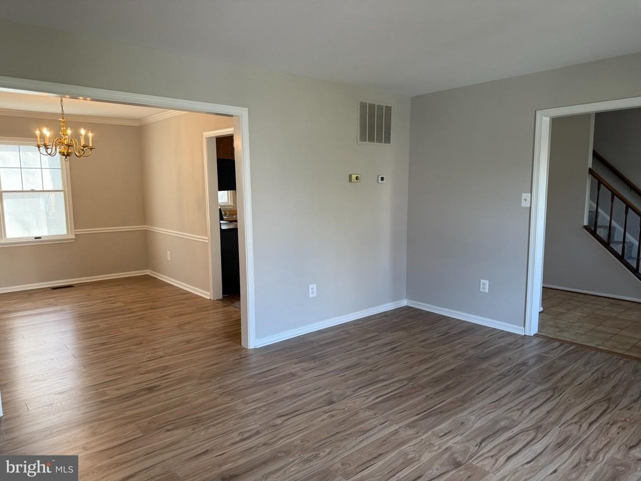 8659 Bannerwood Dr - Photo 7 of 33