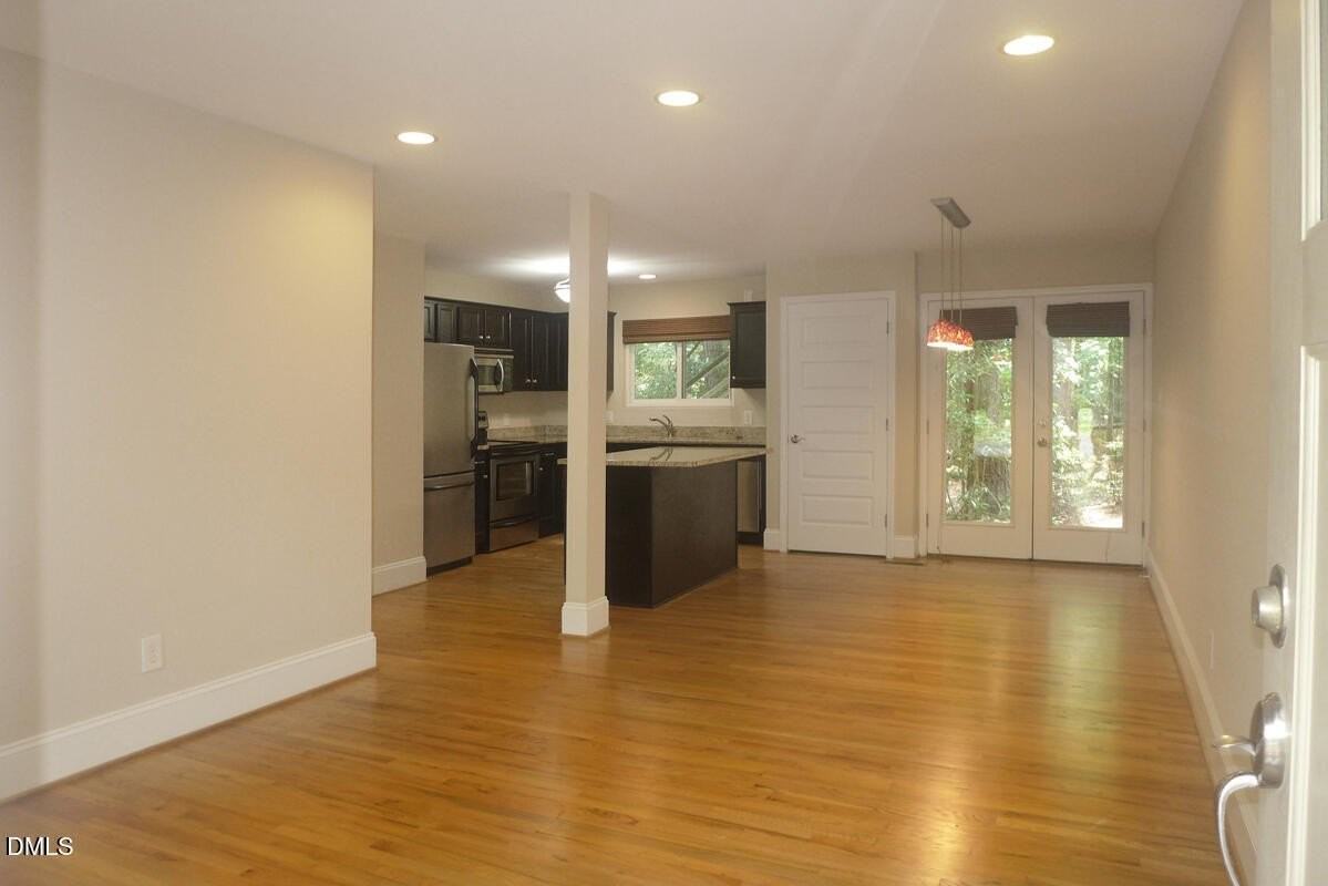 109 Todd St Apt A - Photo 2 of 13