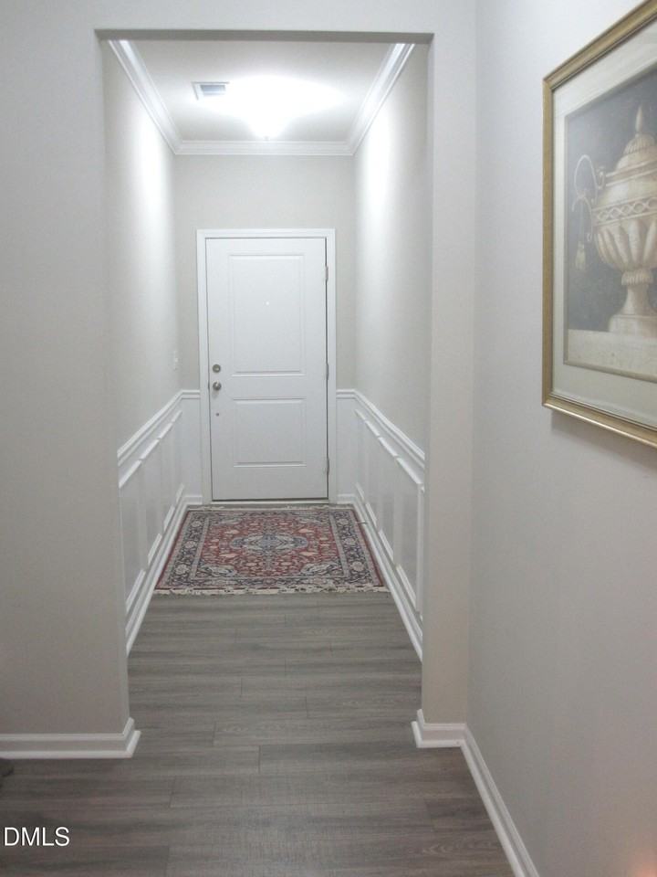 579 Metro Sta - Photo 2 of 26