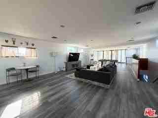 46 Rose Ave - Photo 2 of 8