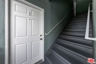 643 Pacific St - Photo 3 of 8