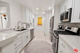 838 S Barrington Ave #203 - Photo 6 of 8