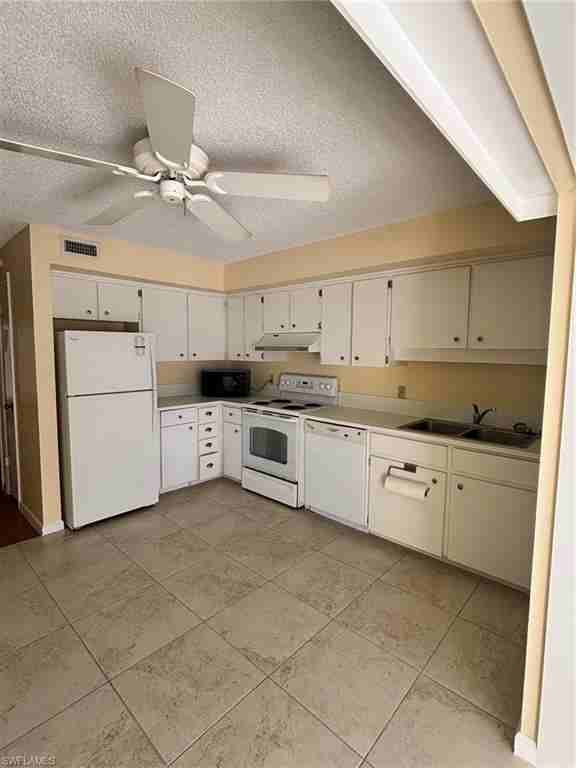 296 4th Ave S - Photo 5 of 20