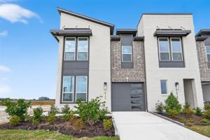 featured image of 16739 Lake Austin St