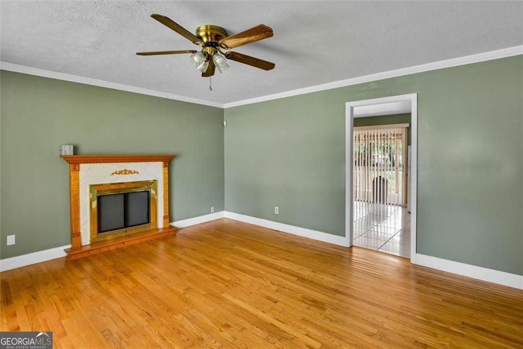 8941 Ashwood Dr - Photo 6 of 38