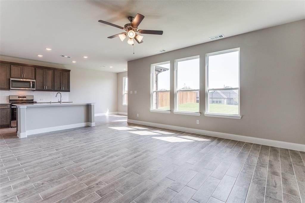 804 Amenduni Ln - Photo 7 of 26