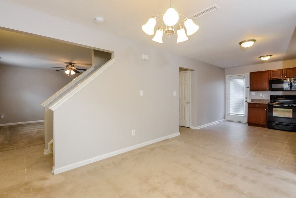 2349 Bridlewood Dr - Photo 7 of 30