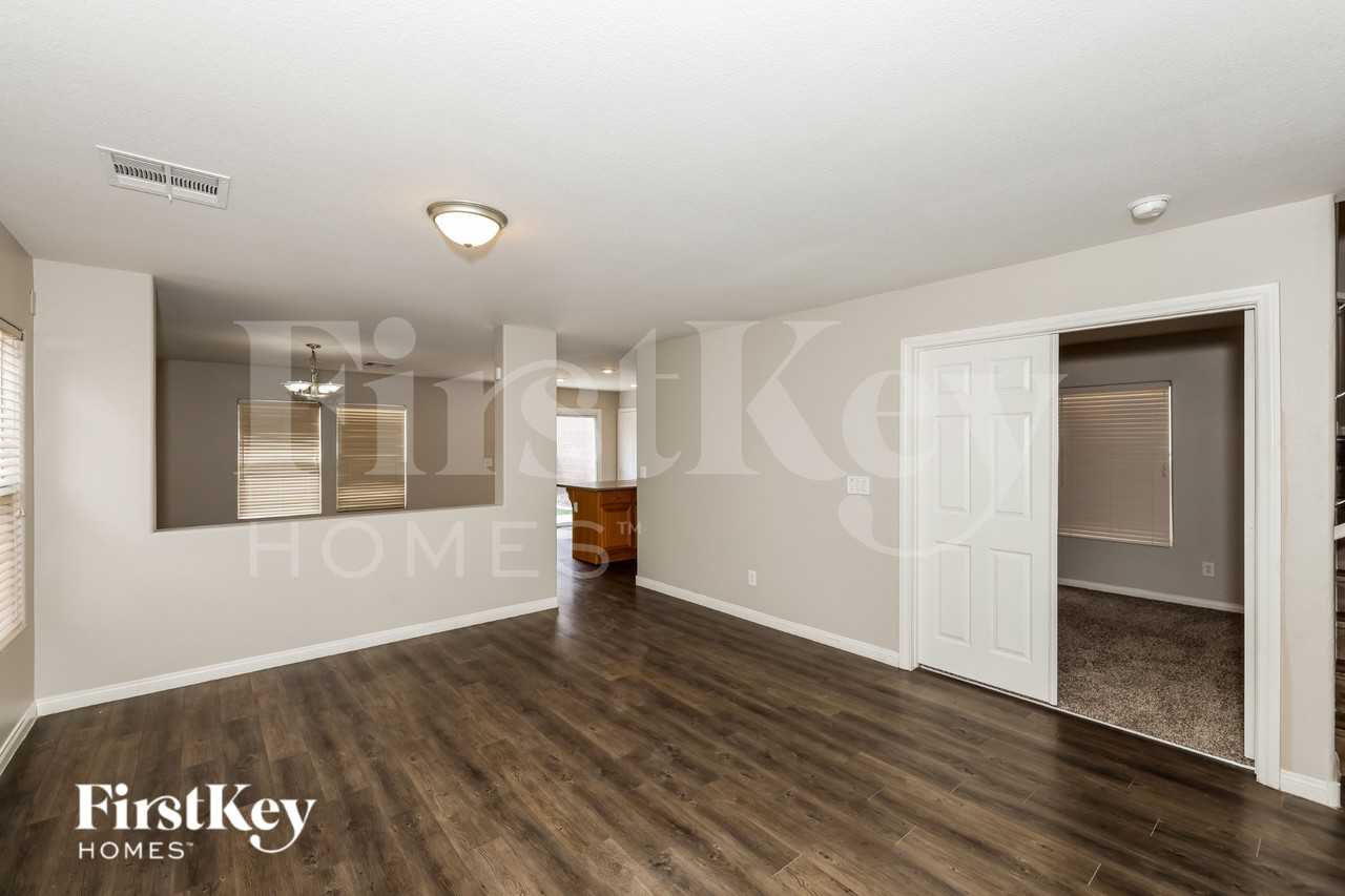 6245 Maidenhair Fern Ct - Photo 3 of 19