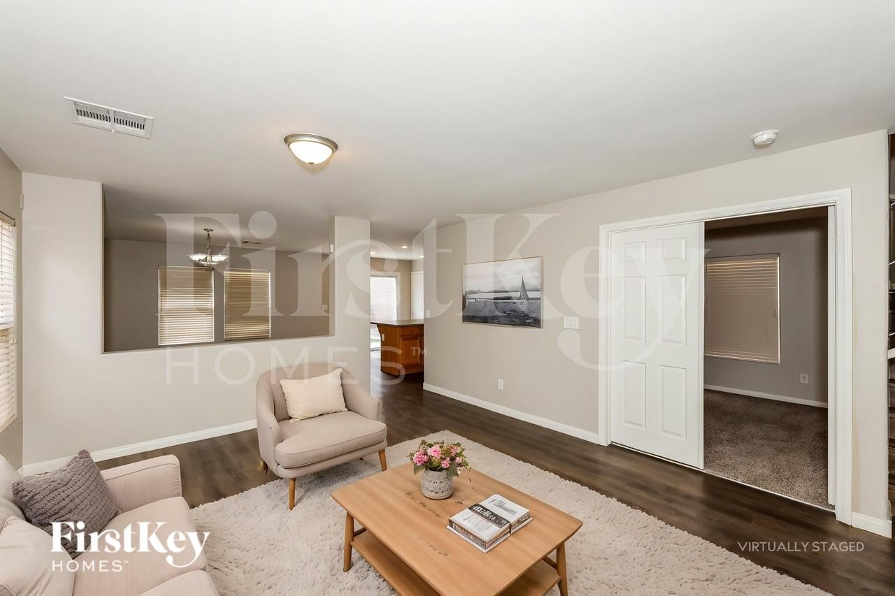 6245 Maidenhair Fern Ct - Photo 4 of 19