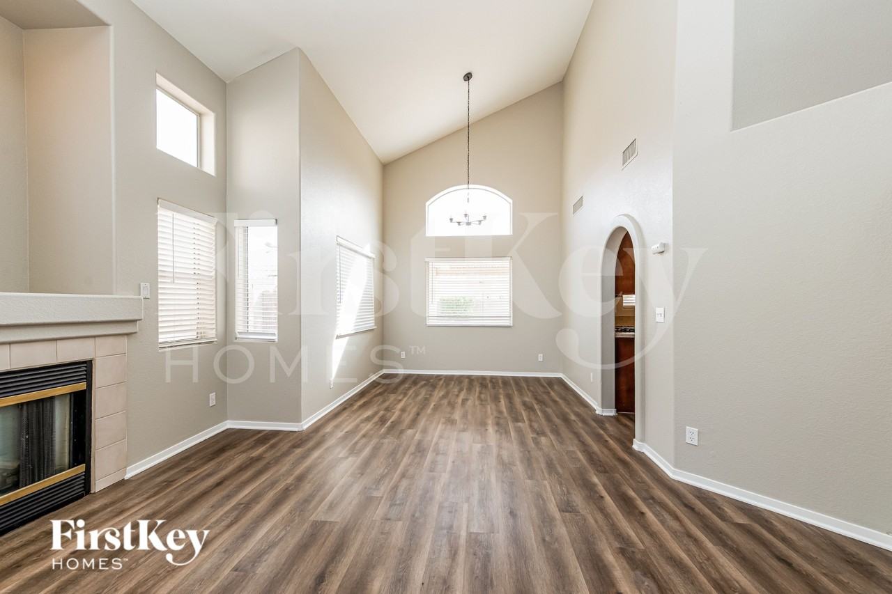 5300 White Coyote Pl - Photo 2 of 19