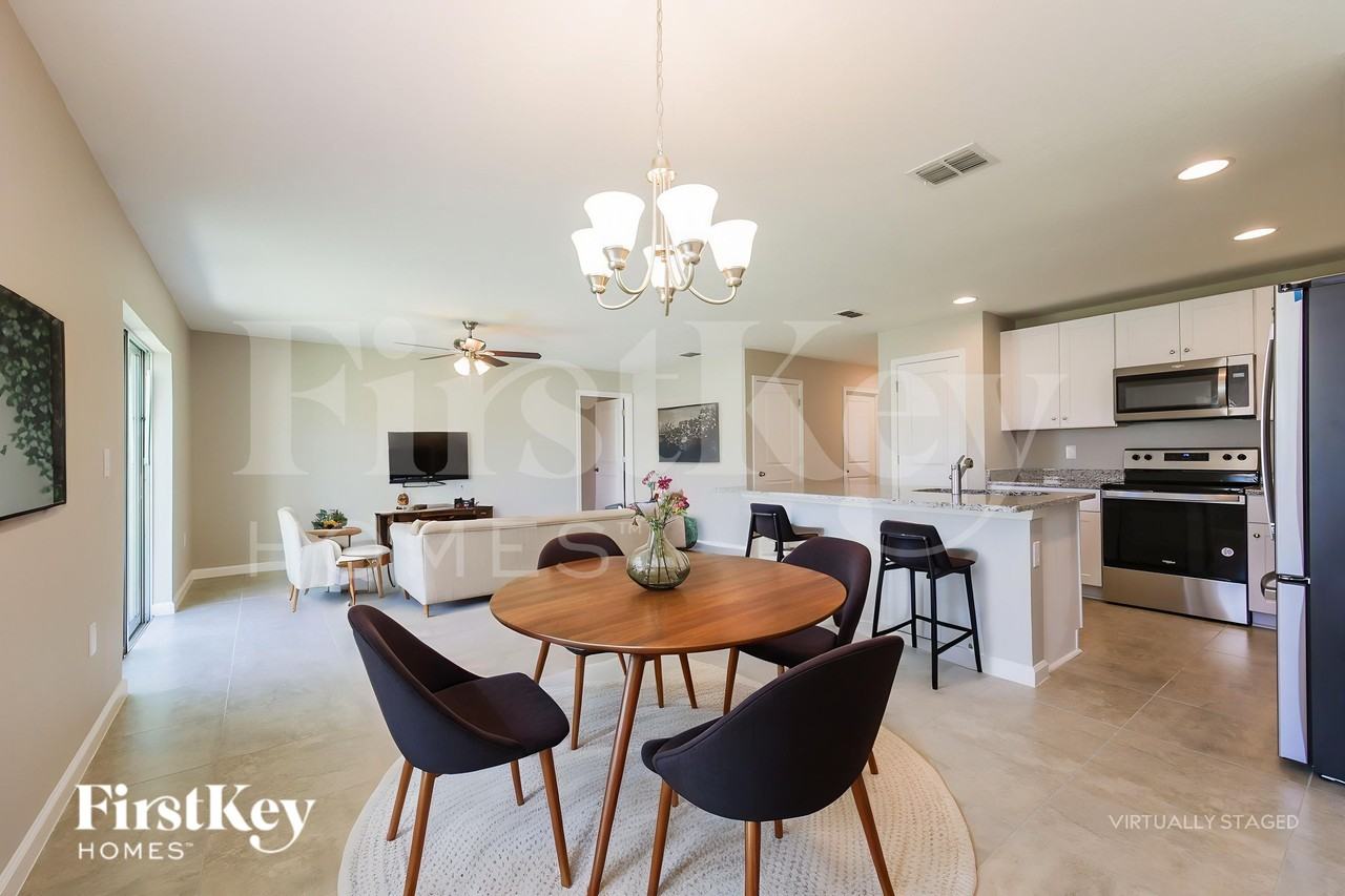 607 Lindbergh Way - Photo 7 of 18