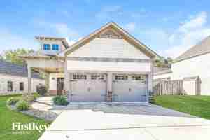 featured image of 1402 Woodridge Pl