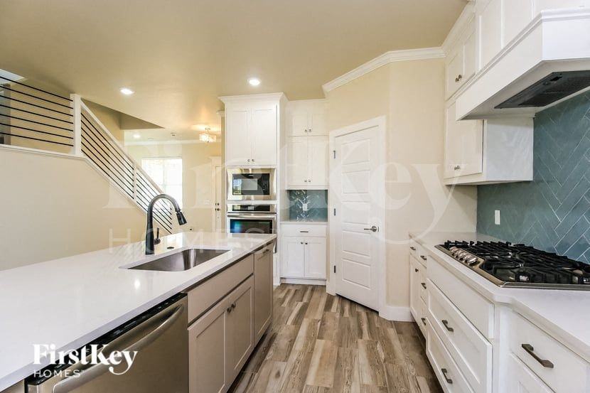 847 Acorn Bnd - Photo 7 of 15