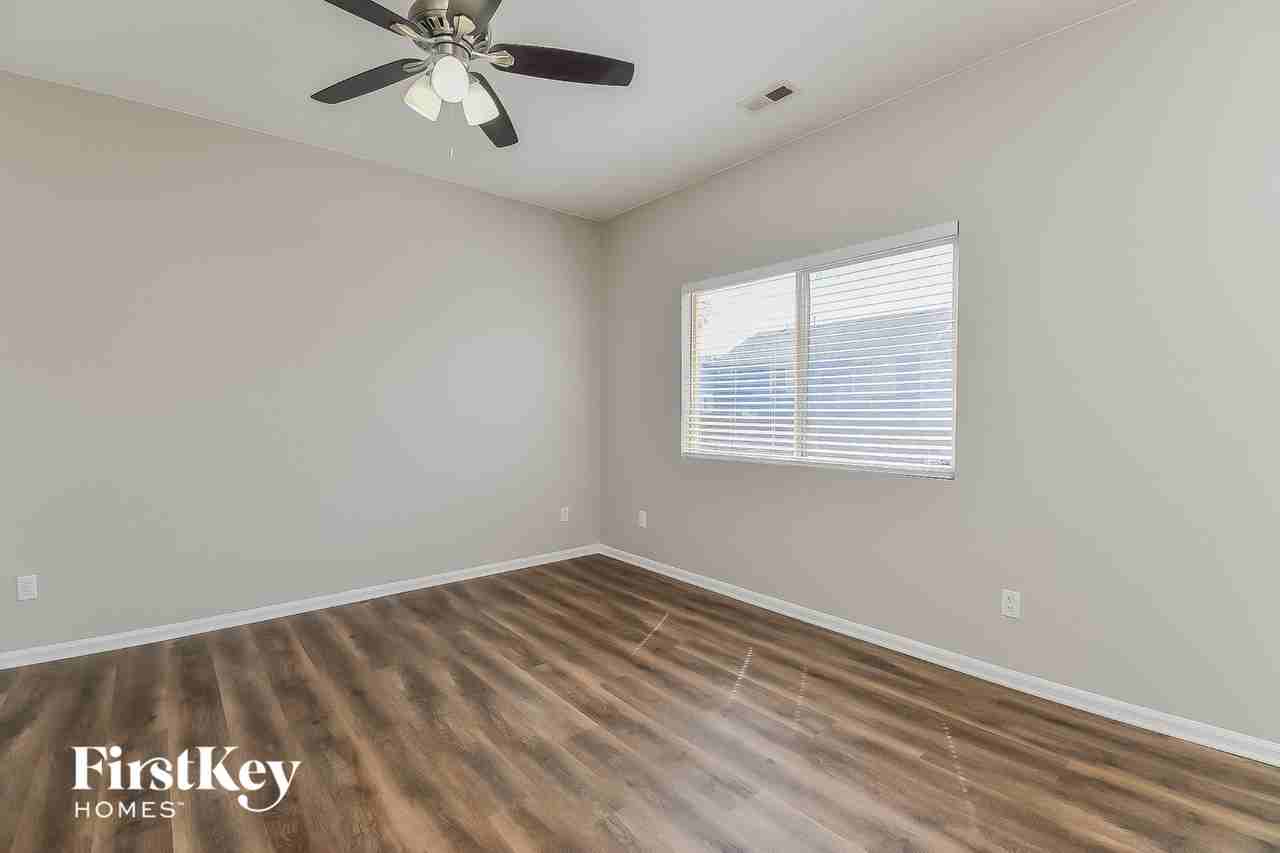 4545 Settlement Way - Photo 3 of 15