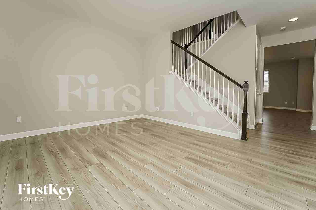 18009 E 99th Pl - Photo 3 of 15