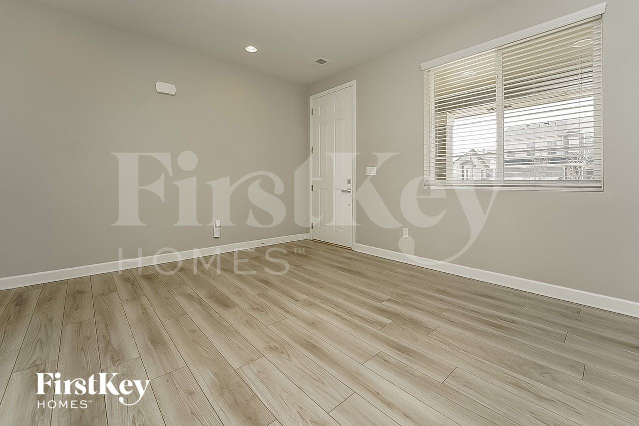 18009 E 99th Pl - Photo 4 of 15