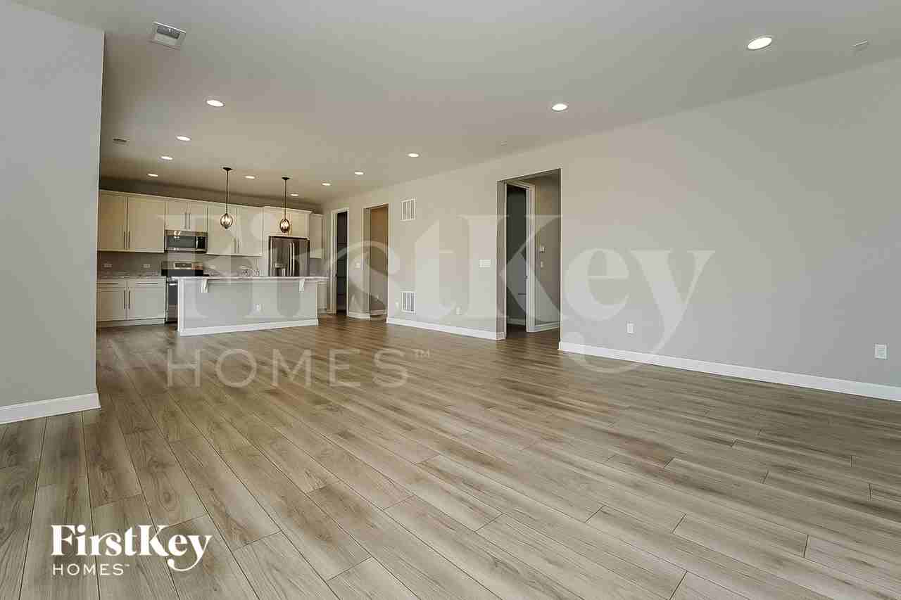 18009 E 99th Pl - Photo 6 of 15