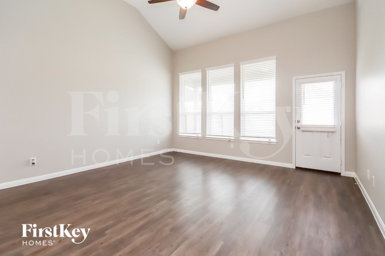 24530 Lorenzo Glaze Trl - Photo 3 of 15