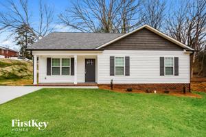 featured image of 145 Mckinnon Ave Ne