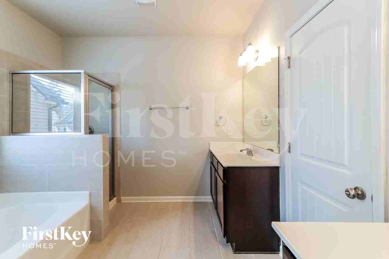 2202 Black Pebble Cir - Photo 7 of 15