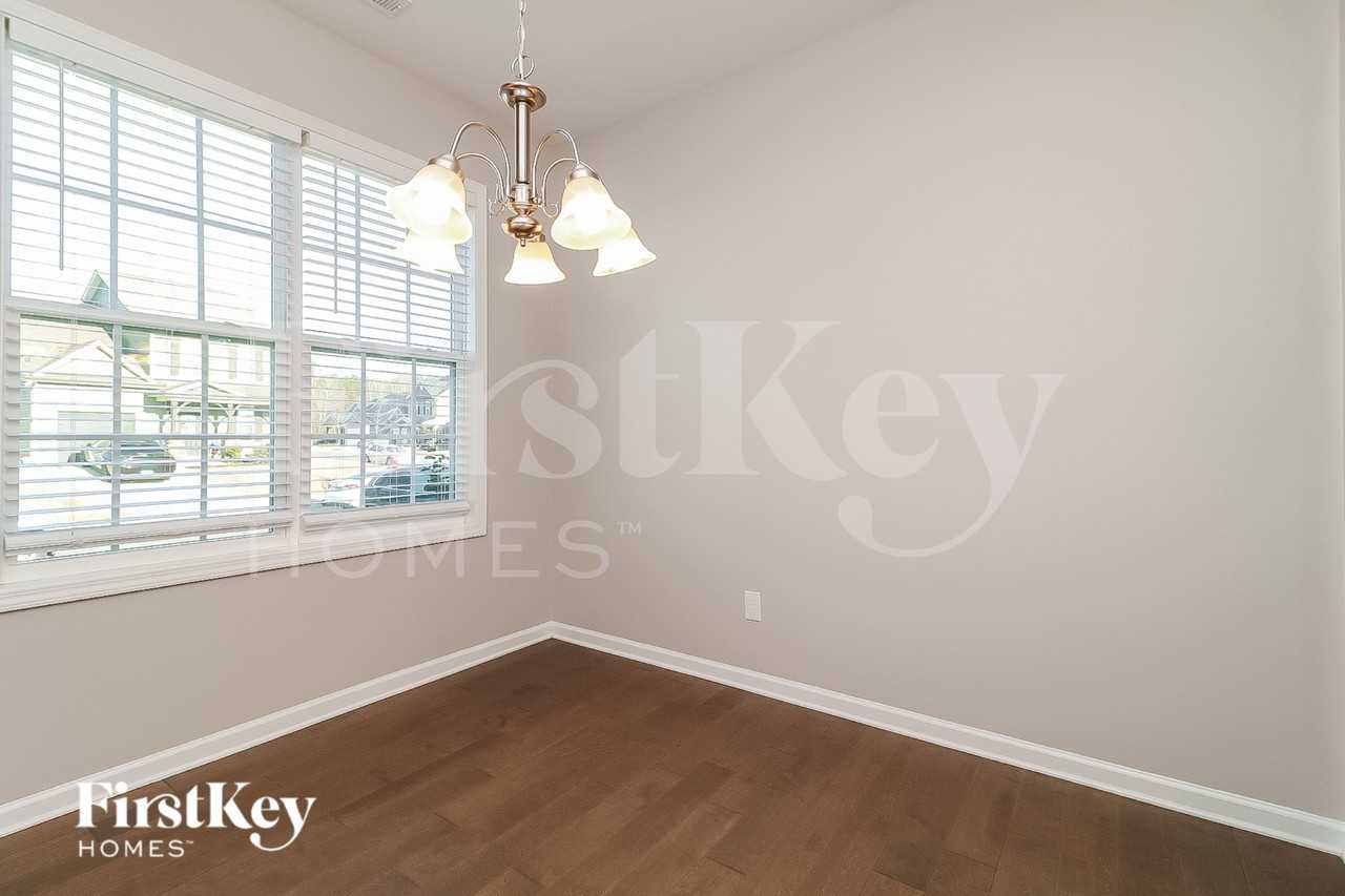 25 Griffith Pl - Photo 5 of 15