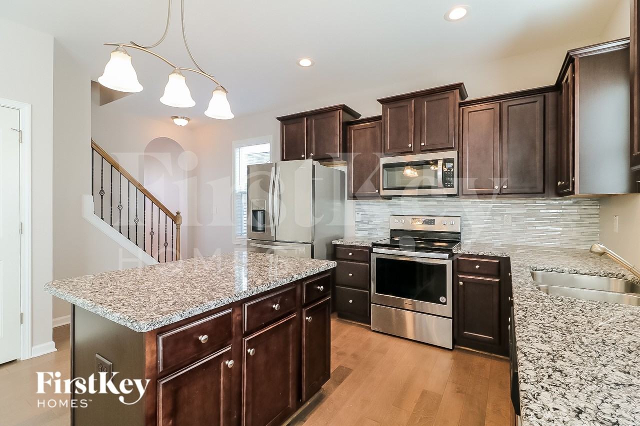 25 Griffith Pl - Photo 7 of 15