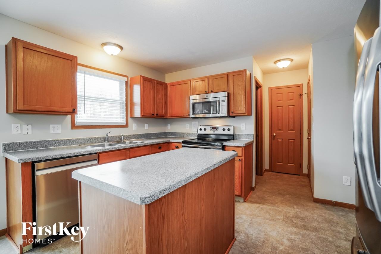 609 Lanning St - Photo 7 of 15