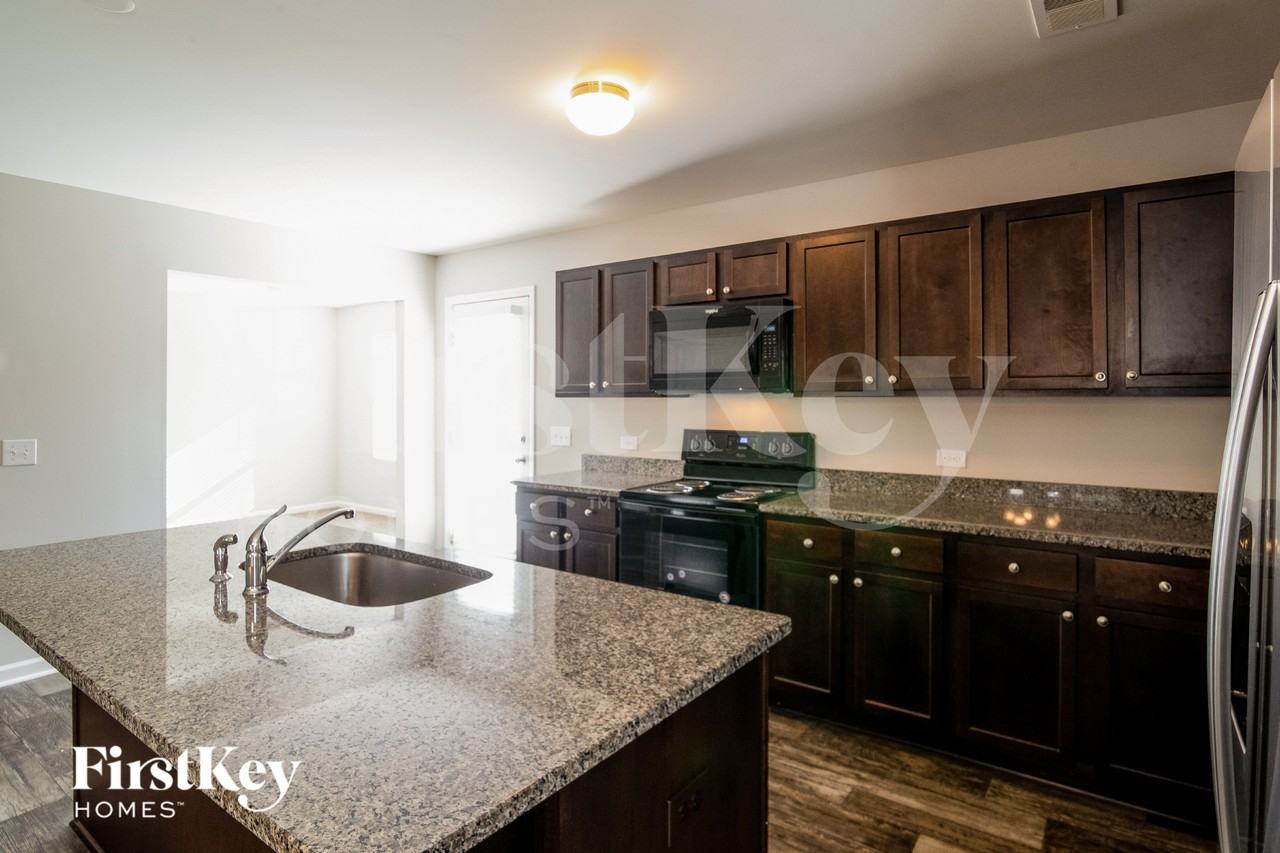 143 Rockingham Way - Photo 6 of 15