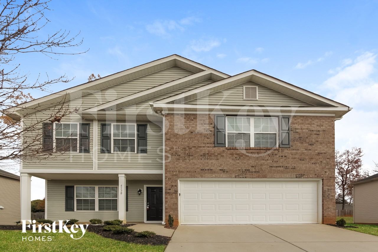 4538 Austin Dekota Dr - Photo 2 of 15