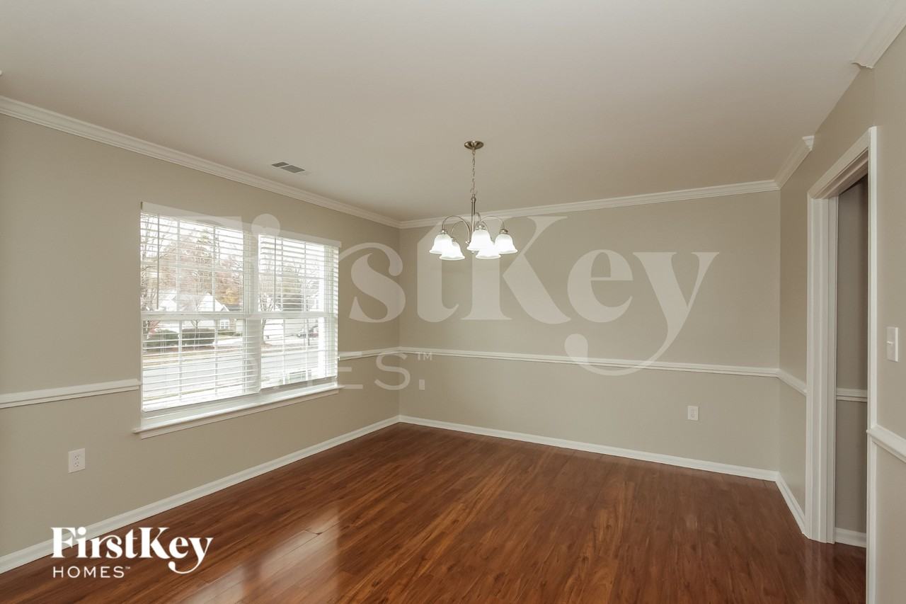 4538 Austin Dekota Dr - Photo 5 of 15