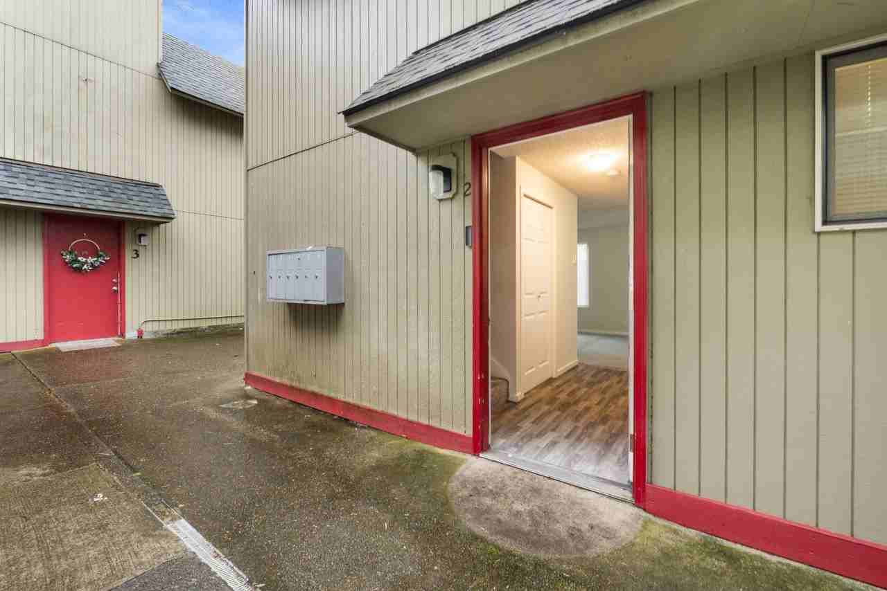 4334 S Puget Sound Ave #2 - Photo 3 of 31