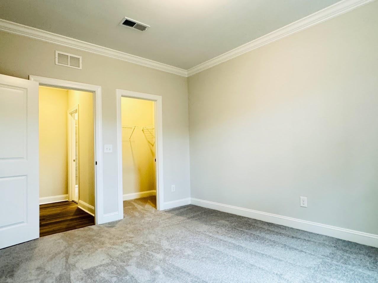 2030 Jollay St - Photo 5 of 32