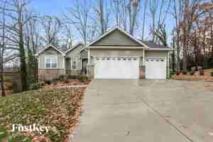 featured image of 105 Jefferson Dr