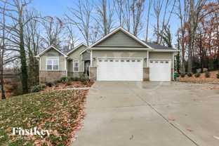 105 Jefferson Dr - Photo 1 of 1