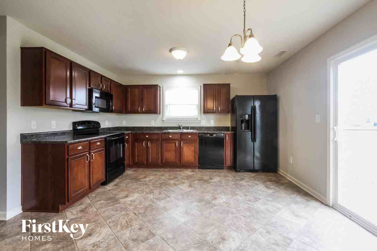 3823 Indigo Blue Blvd - Photo 3 of 15