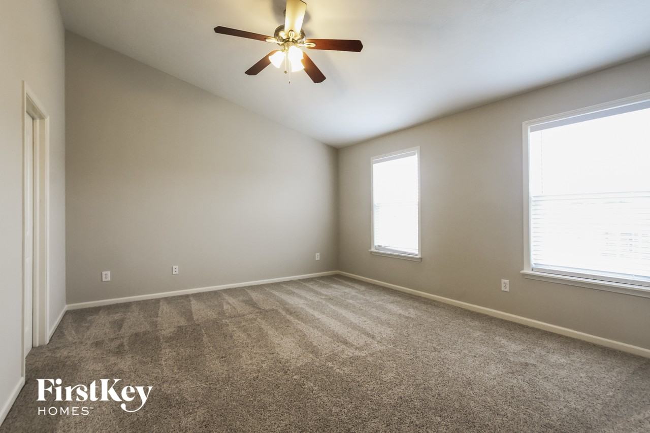 3823 Indigo Blue Blvd - Photo 7 of 15