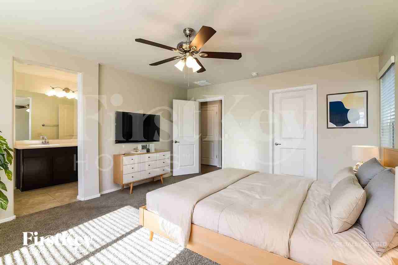 2875 N Fair Oaks Ave - Photo 7 of 19