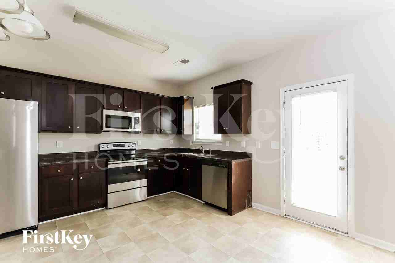 777 Grenier Ter - Photo 6 of 15