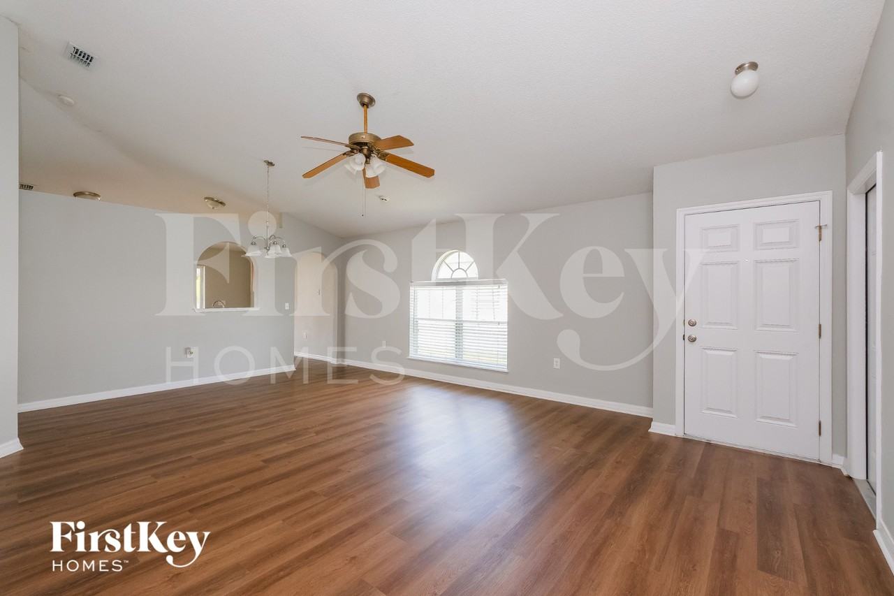 11153 Summer Star Dr - Photo 2 of 15