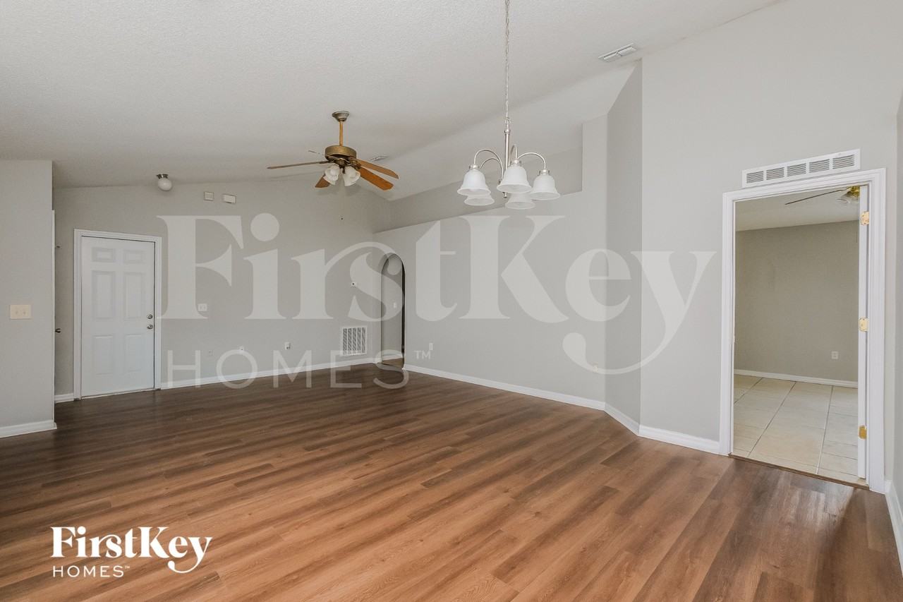 11153 Summer Star Dr - Photo 3 of 15