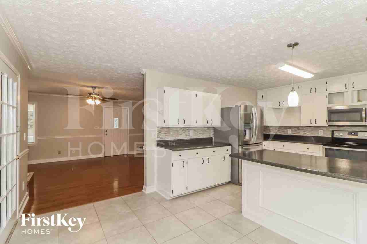 2671 Pine Log Way - Photo 6 of 15