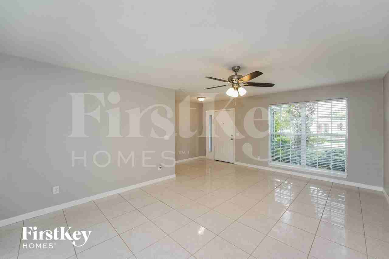 21426 Glendale Ave - Photo 2 of 15