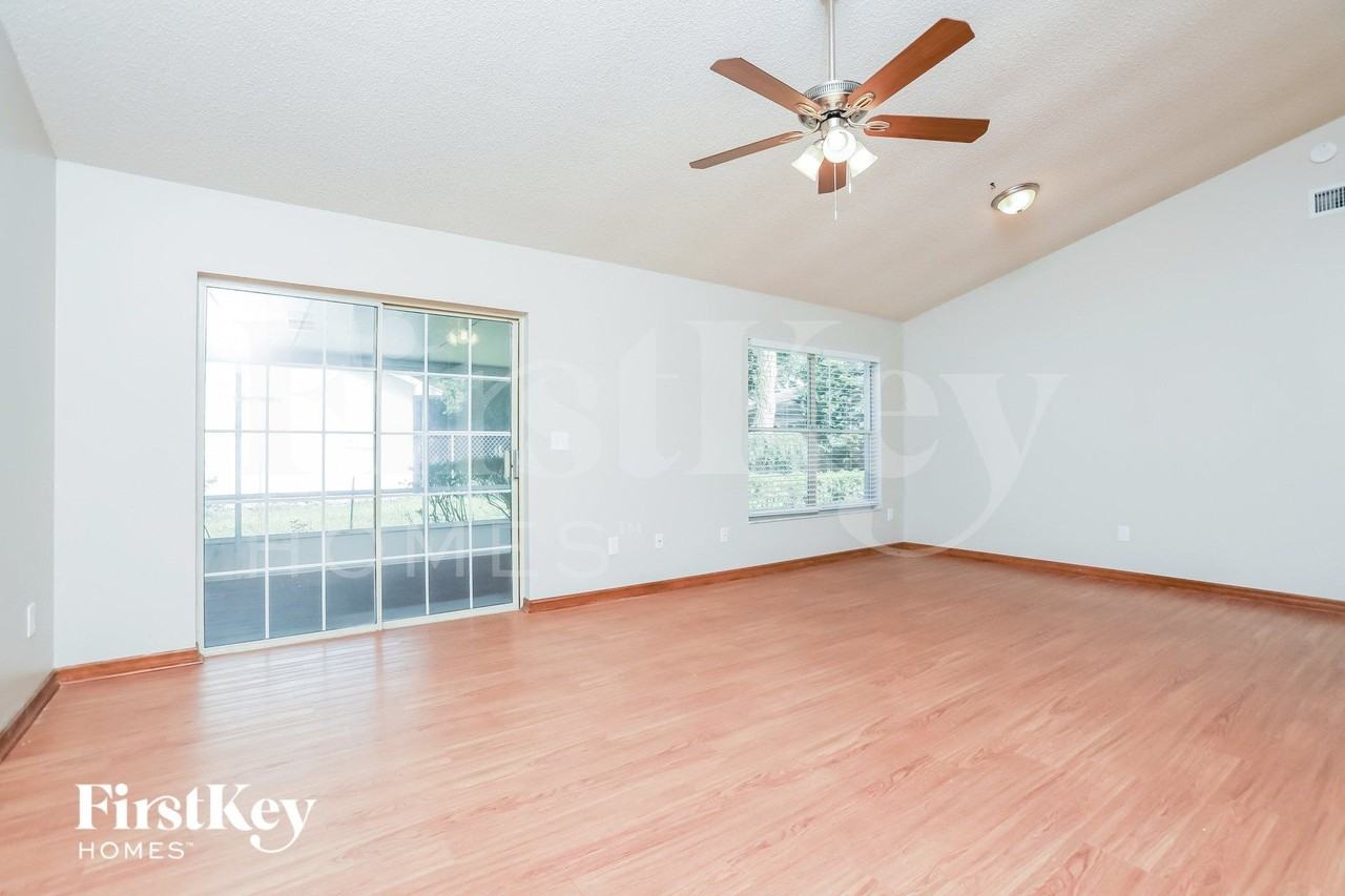 104 Hazel Blvd - Photo 3 of 15