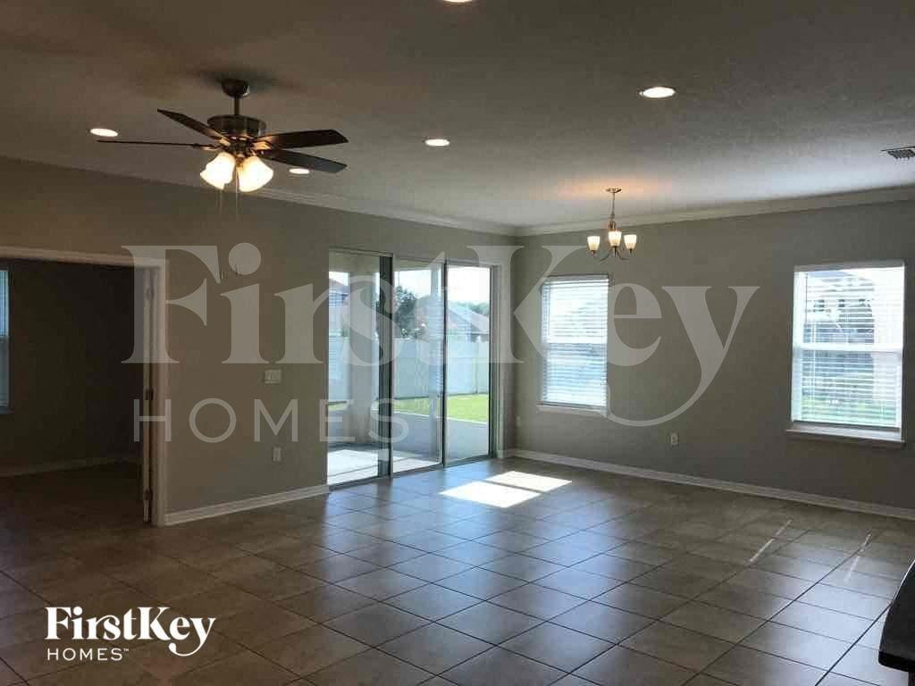 1124 Berkley Ridge Ln - Photo 2 of 15