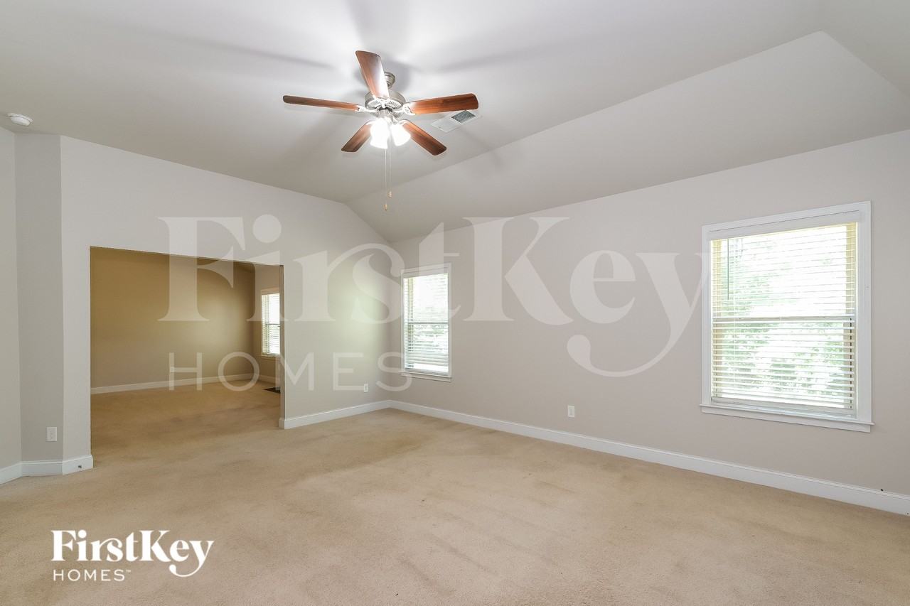 325 Stonecreek Pkwy - Photo 7 of 15